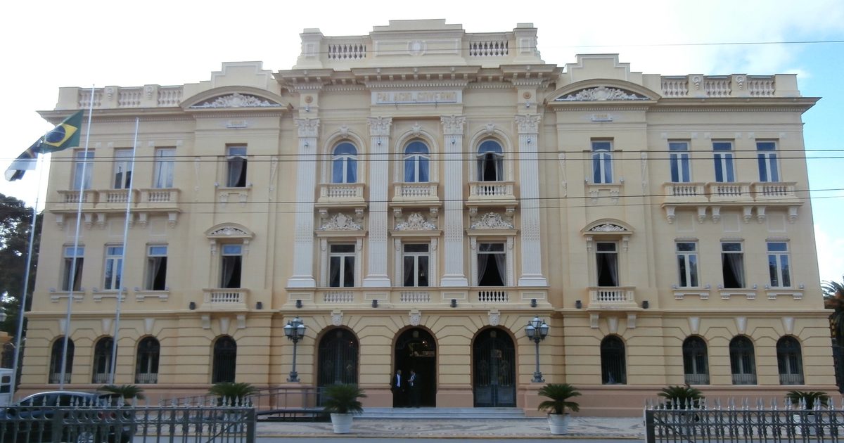 Palácio do Campo das Princesas, sede do Governo do Estado de Pernambuco, em Recife — o ente público que deve e paga os precatórios estaduais